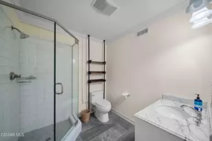 2025 McKain St, Calabasas, CA 91302 - Photo 28