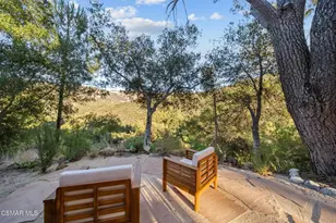 2025 McKain St, Calabasas, CA 91302 - Photo 4
