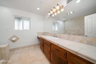 587 Calle Sequoia, Thousand Oaks, CA 91360 - Photo 18