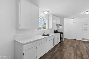 1447 Alexander St, Simi Valley, CA 93065 - Photo 10