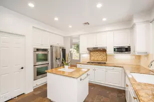 921 Ellesmere Way, Oak Park, CA 91377 - Photo 26