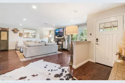 1039 Nonchalant Drive, Simi Valley, CA 93065 - Photo 4