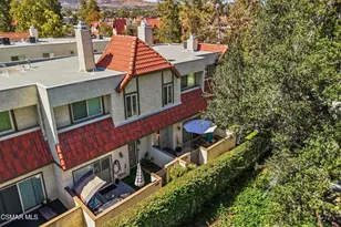 27656 Ironstone Dr, Canyon Country, CA 91387 - Photo 4