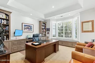 4006 Hunt Club Ct, Agoura Hills, CA 91301 - Photo 14