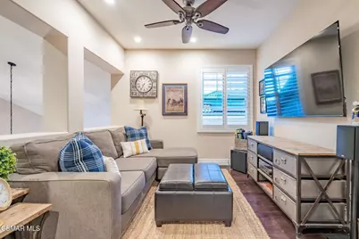 728 Rustic Hills Drive, Simi Valley, CA 93065 - Photo 24