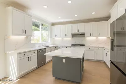 185 Laurel Wood Court, Simi Valley, CA 93065 - Photo 10