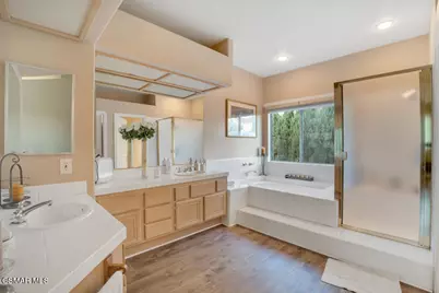 588 Monteleone Avenue, Oak Park, CA 91377 - Photo 16