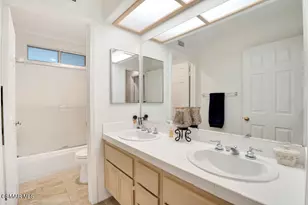 588 Monteleone Ave, Oak Park, CA 91377 - Photo 24