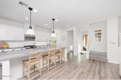 425 Stratus Lane #5, Simi Valley, CA 93065 - Photo 4