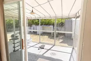 204 Knollwood Dr, Newbury Park, CA 91320 - Photo 8