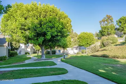 1043 Waltham Road #E, Simi Valley, CA 93065 - Photo 10