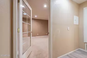 1043 Waltham Rd, Simi Valley, CA 93065 - Photo 34