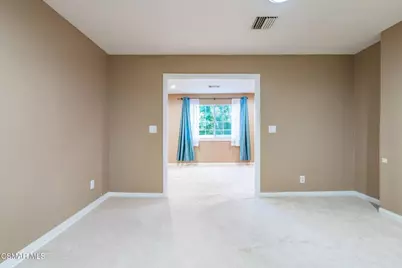 1043 Waltham Road #E, Simi Valley, CA 93065 - Photo 32