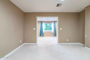 1043 Waltham Rd, Simi Valley, CA 93065 - Photo 32