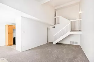 24705 Masters Cup Way, Valencia, CA 91355 - Photo 10