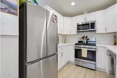 29105 E Thousand Oaks Boulevard #E, Agoura Hills, CA 91301 - Photo 10