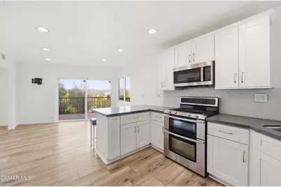 5076 Escobedo Drive, Woodland Hills, CA 91364 - Photo 14