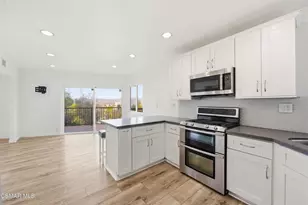 5076 Escobedo Dr, Woodland Hills, CA 91364 - Photo 14