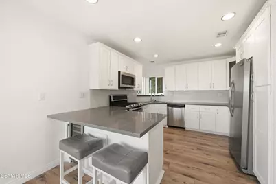 5076 Escobedo Drive, Woodland Hills, CA 91364 - Photo 10