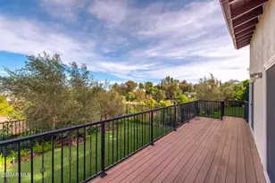 5076 Escobedo Dr, Woodland Hills, CA 91364 - Photo 12