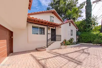 5076 Escobedo Drive, Woodland Hills, CA 91364 - Photo 2