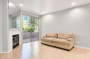 24109 Del Monte Dr., Valencia, CA 91355 - Photo 8