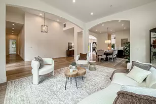 395 Sherwood Ct, Thousand Oaks, CA 91361 - Photo 12