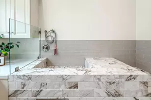 395 Sherwood Ct, Thousand Oaks, CA 91361 - Photo 54