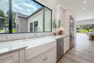 395 Sherwood Ct, Thousand Oaks, CA 91361 - Photo 32
