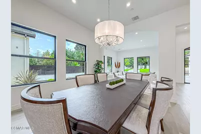 395 Sherwood Court, Thousand Oaks, CA 91361 - Photo 16