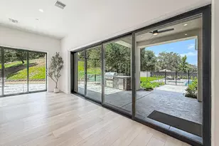 395 Sherwood Ct, Thousand Oaks, CA 91361 - Photo 22