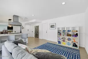 6129 Ellenview Ave, Woodland Hills, CA 91367 - Photo 18