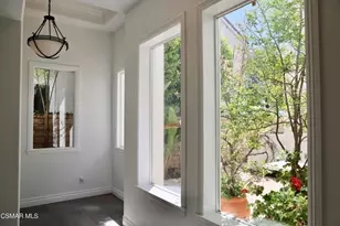 6072 Mandeville Pl, Oak Park, CA 91377 - Photo 6