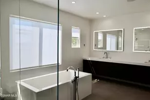 6072 Mandeville Pl, Oak Park, CA 91377 - Photo 40