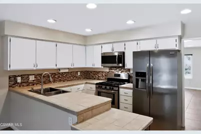 1100 Glenbridge Circle, Westlake Village, CA 91361 - Photo 10