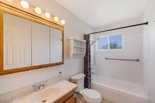 912 Calle Tulipan, Thousand Oaks, CA 91360 - Photo 16
