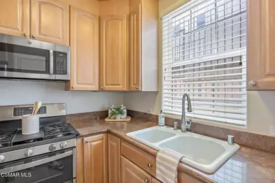 4442 Vista Del Monte Avenue #2, Sherman Oaks, CA 91403 - Photo 12
