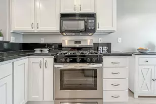 4766 Taranto Way, Oak Park, CA 91377 - Photo 14