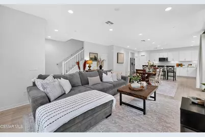122 Red Brick Drive #6, Simi Valley, CA 93065 - Photo 6