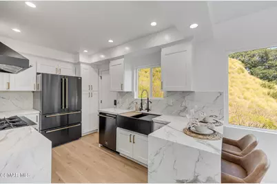 8655 Appian Way, Los Angeles, CA 90046 - Photo 16