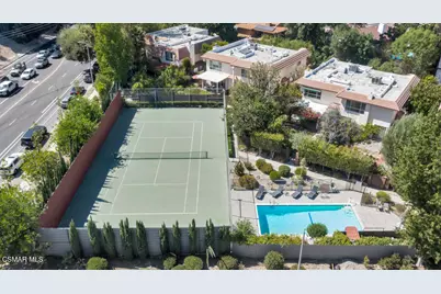 23767 Burbank Boulevard, Woodland Hills, CA 91367 - Photo 40