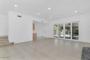 23767 Burbank Blvd, Woodland Hills, CA 91367 - Photo 4
