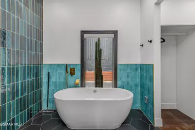 1049 Calle Las Trancas, Thousand Oaks, CA 91360 - Photo 18