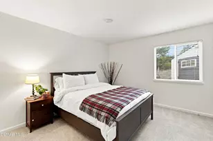 2085 Casual Ct, Simi Valley, CA 93065 - Photo 30