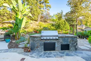 2085 Casual Ct, Simi Valley, CA 93065 - Photo 38