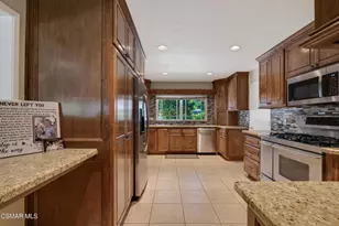 1041 Balsamo Ave, Simi Valley, CA 93065 - Photo 8