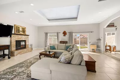 2827 Tiffaney Lane, Simi Valley, CA 93063 - Photo 8
