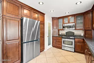273 Locust Ave, Oak Park, CA 91377 - Photo 40