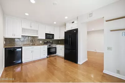 1805 E Avenida De Las Flores, Thousand Oaks, CA 91362 - Photo 6