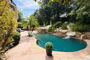 24587 Lola Ln, Newhall, CA 91321 - Photo 2